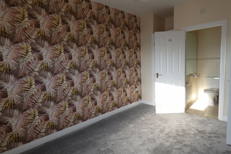 Bedroom One / En-Suite- click for photo gallery